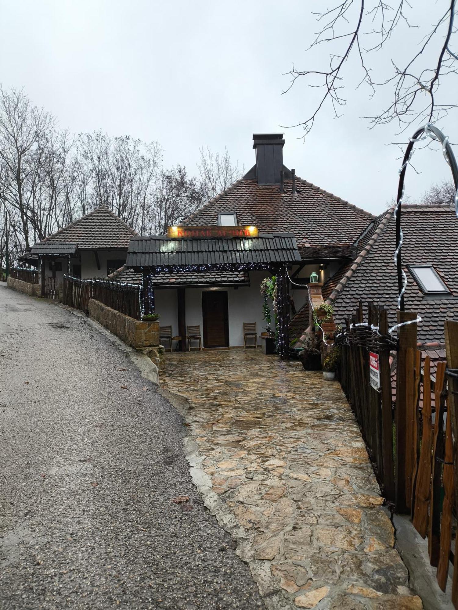 Konak Lecic Trsic Exterior foto